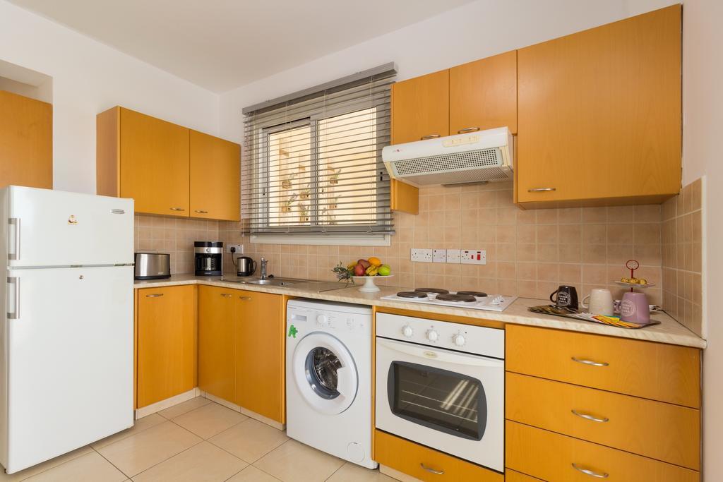 Apartmán Elena Court Apt 401 Larnaca Exteriér fotografie