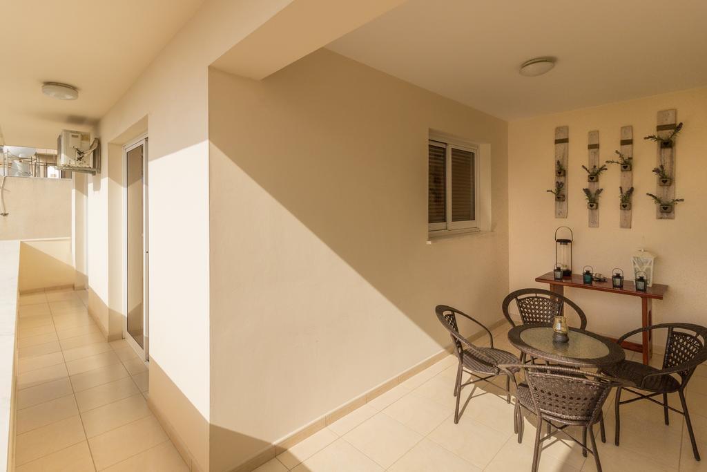 Apartmán Elena Court Apt 401 Larnaca Exteriér fotografie